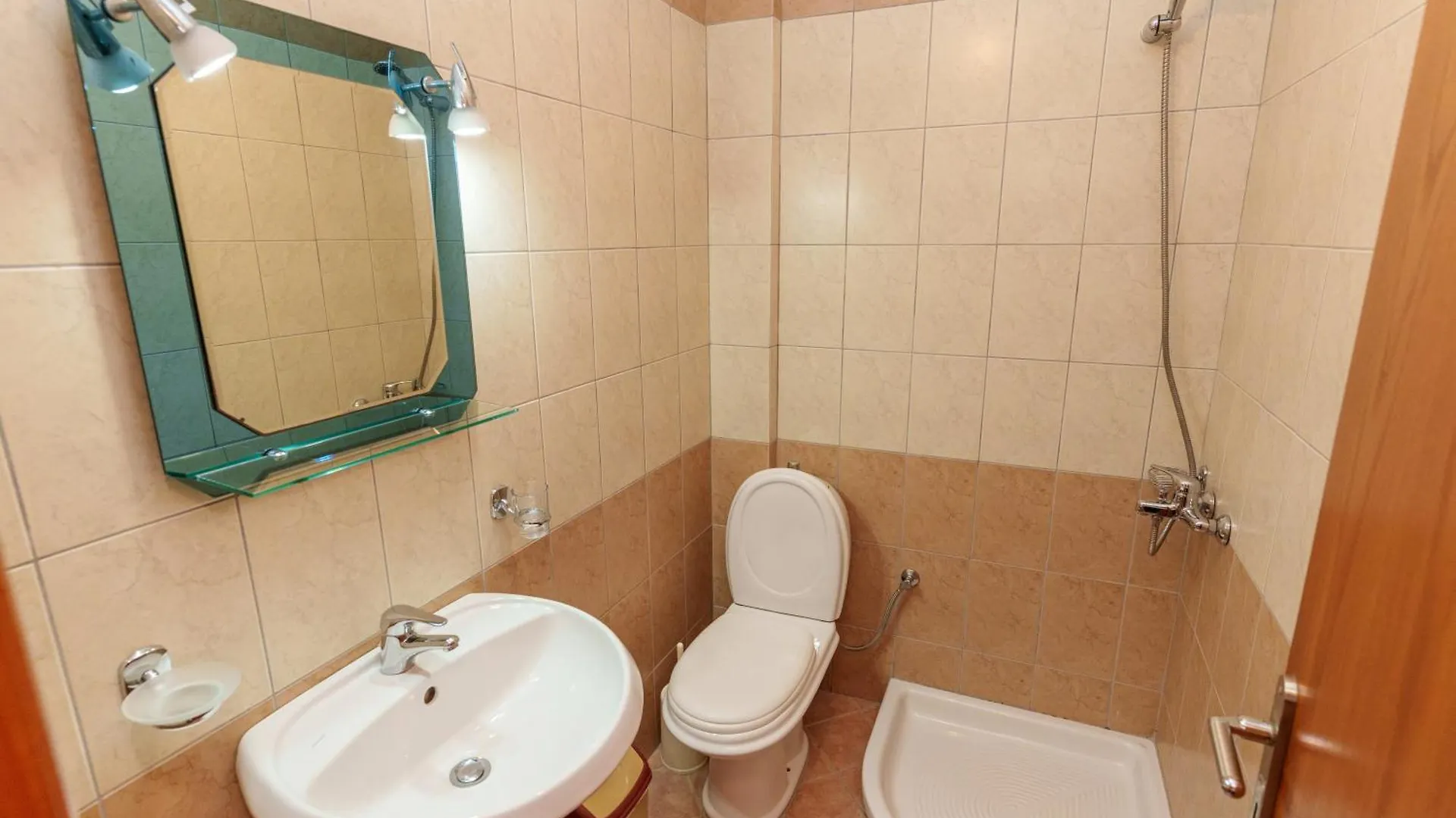 Villa Abiori 2 사밀 0*,  알바니아