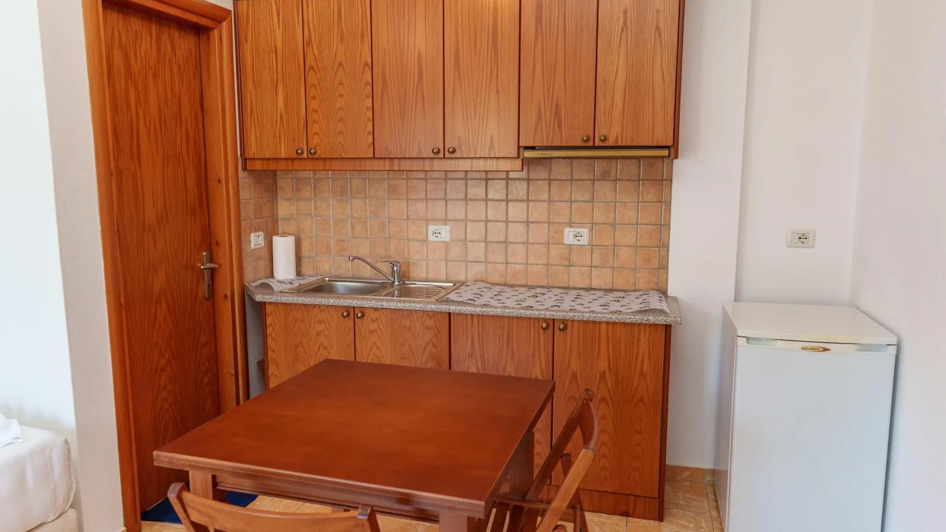 B&B Villa Abiori 2 사밀