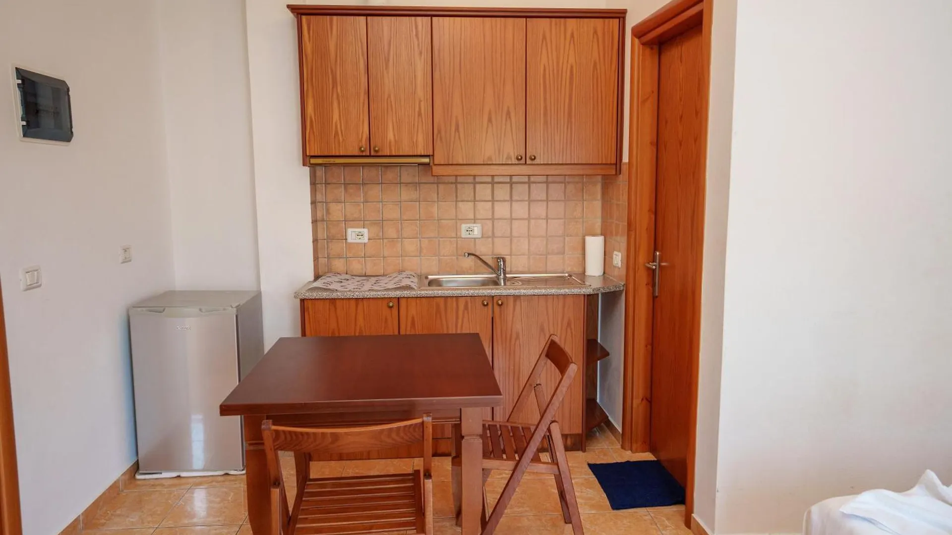 Villa Abiori 2 사밀 B&B