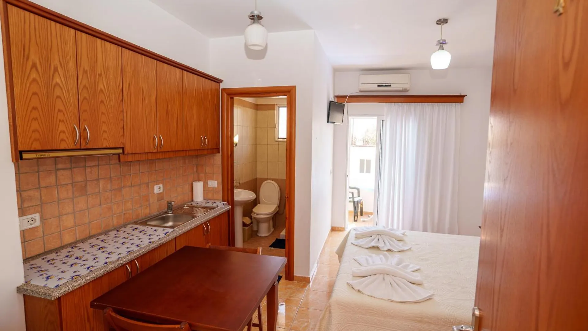Villa Abiori 2 사밀